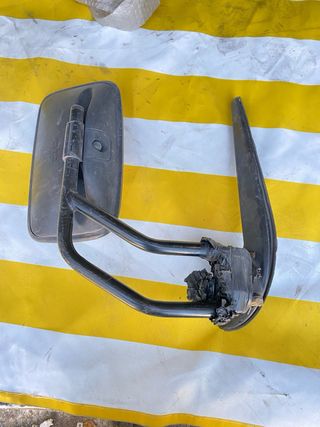 Espejo Retrovisor derecho Nissan Cabstar 2006-2012