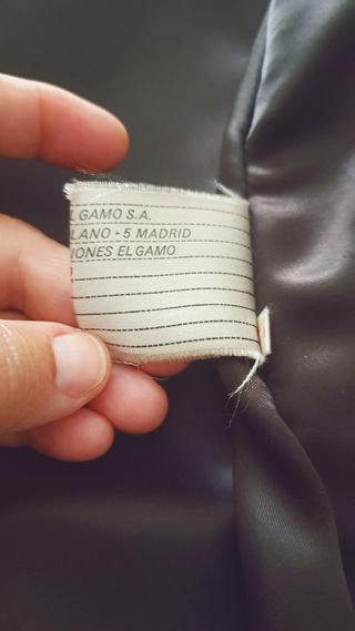 Abrigo de Muton Negro