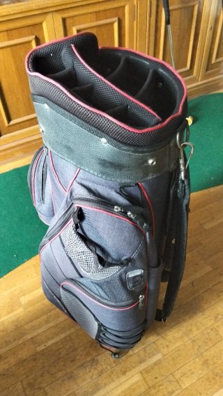 Bolsa para palos de golf muy amplia