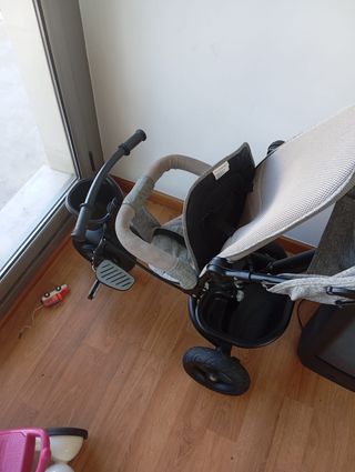 Triciclo infantil gris