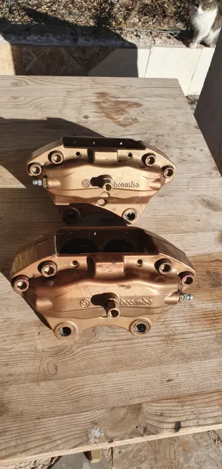 Pinzas Brembo Nissan 350z Delanteras