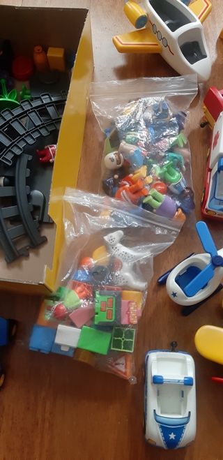 Lote de 15 vehículos de playmobil 123. NUEVOS