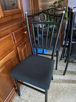 Mesa de comedor de cristal y madera con 5 sillas