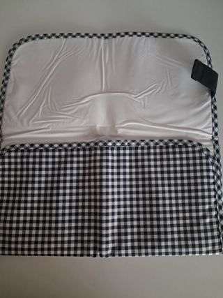 Cambiador Cambrass cuadros vichy blanco y negro