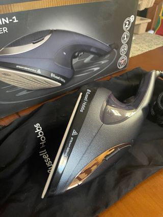 Plancha Vertical Russell Hobbs Steam Genie 2-in-1