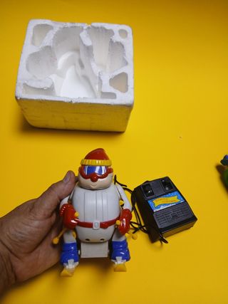 Sciatore giocattolo vintage con telecomando