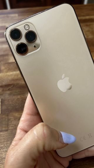 iPhone 11 Pro Max Oro
