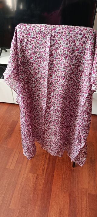 Fular estampado floral