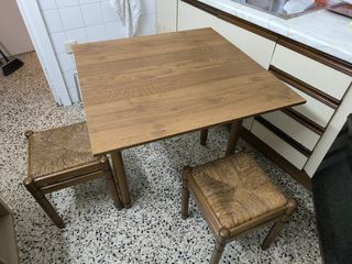 Mesa y 2 Taburetes Madera