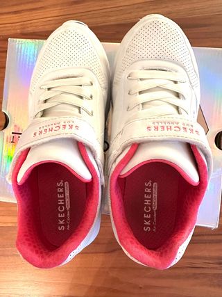 Zapatillas Skechers Beige y Rosa