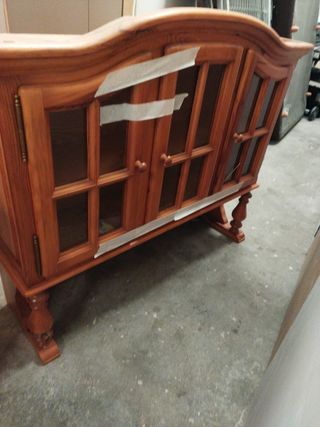 Estantería de madera