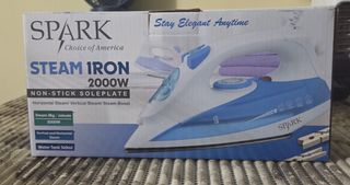 Plancha nueva de ropa con Vapor y Spray 2000W