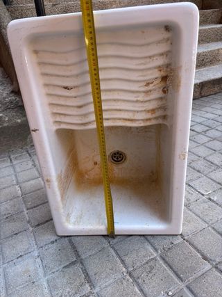 Pila de lavadero de cerámica