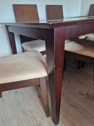 Mesa extensible de comedor con 6 sillas