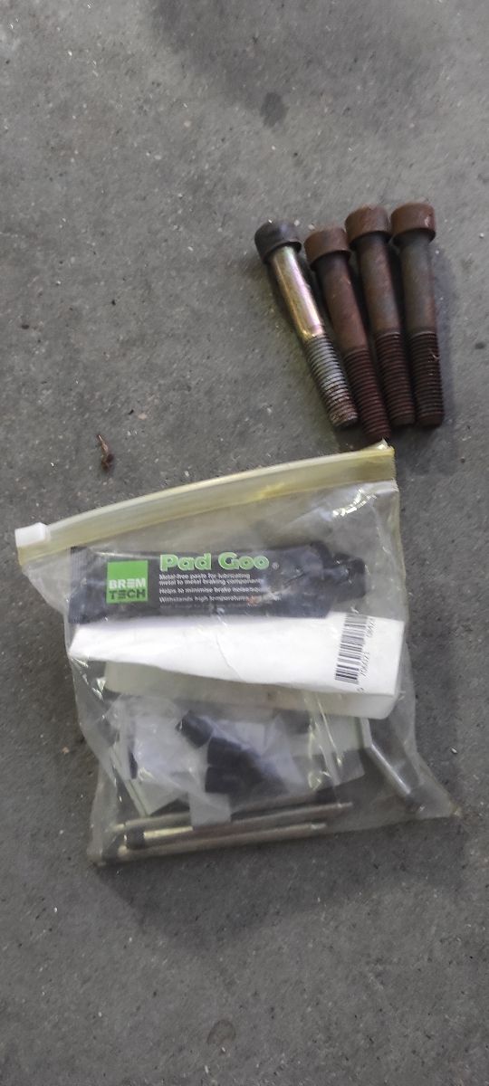 Pinzas Brembo 4 pistones BMW E38