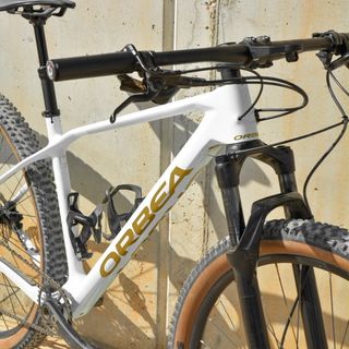 Adhesivo ORBEA - Dorado (Vineticshop)