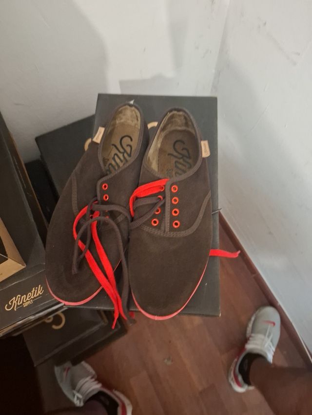 Zapatillas Kinetik Supply Marrones Talla 43