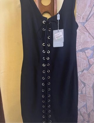 Vestitino nero con lacci