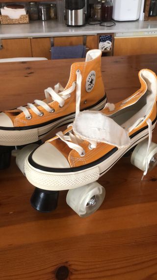 Patines tipo Converse Amarillos