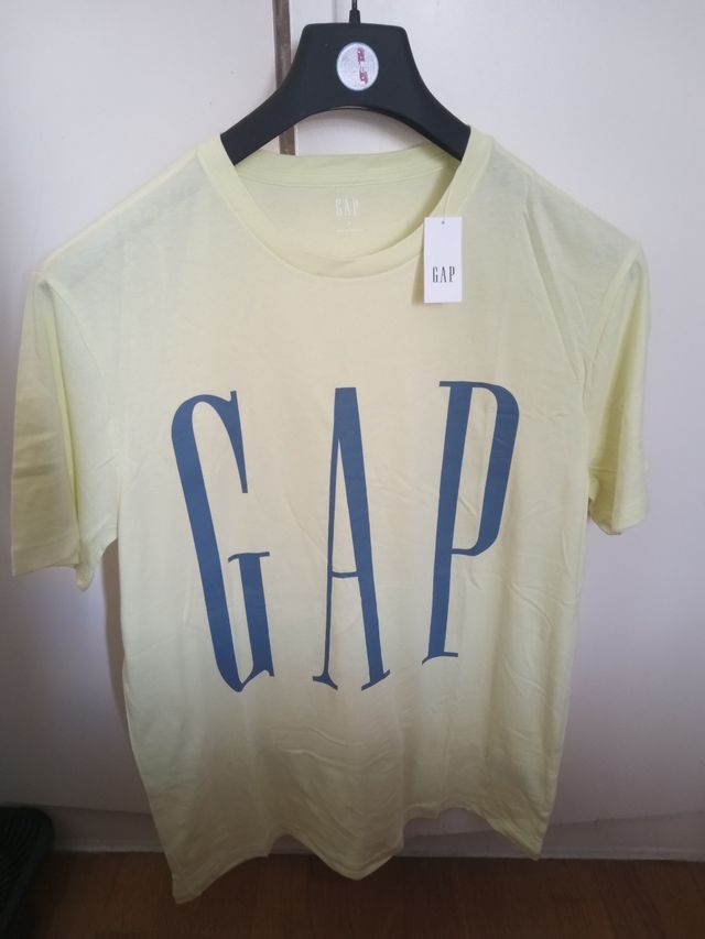 Camiseta Gap Hombre Amarilla nueva