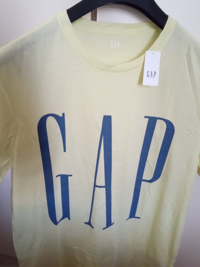 Camiseta Gap Hombre Amarilla nueva