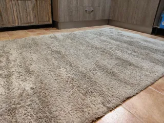 Alfombra pelo largo beige