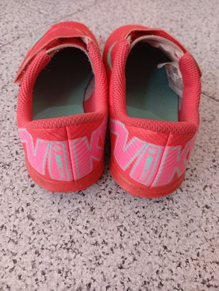 Botas Fútbol Nike Niño Talla 28