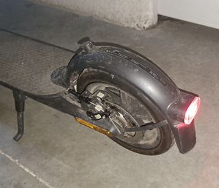 Patinete Eléctrico Xiaomi + Casco + Cargador