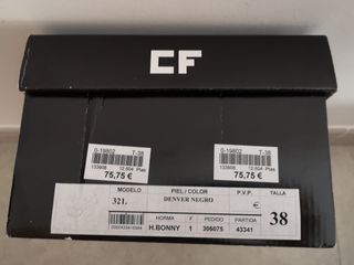 Zapatos tacón negros de piel