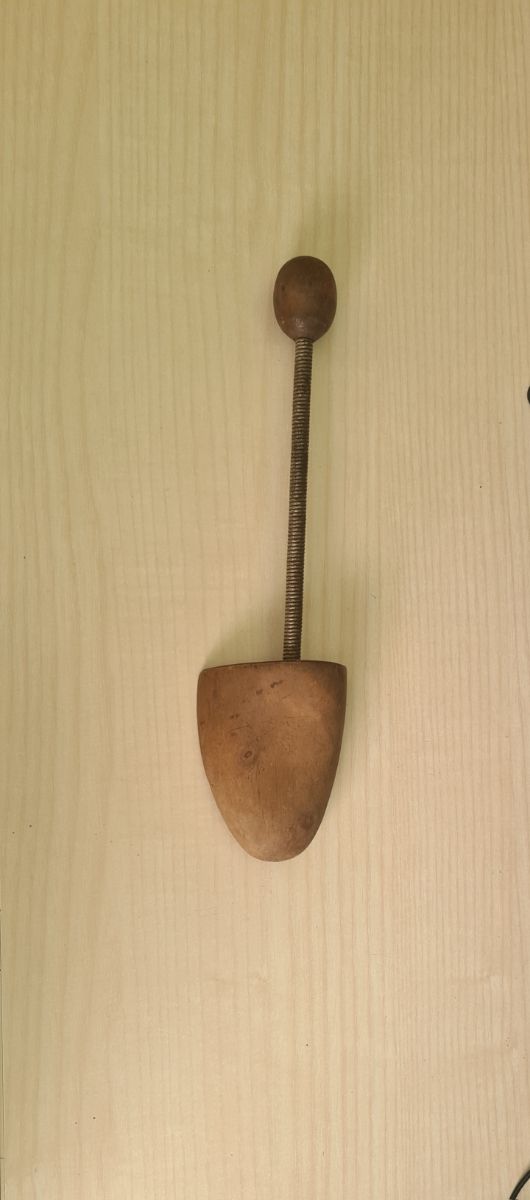 Horma de madera para zapatos