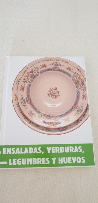 4 LIBROS SOBRE COCINA FAMILIAR INTERNACIONAL