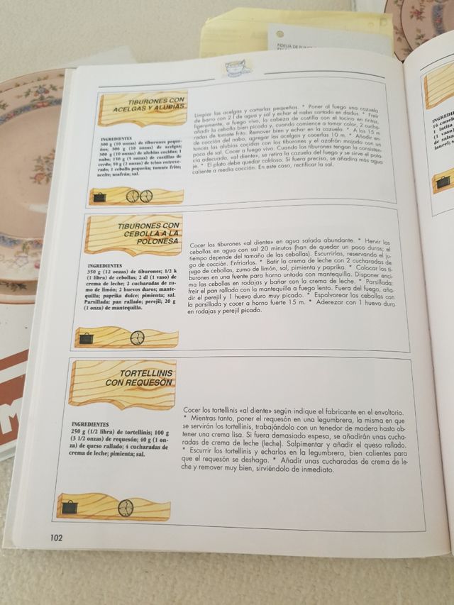 4 LIBROS SOBRE COCINA FAMILIAR INTERNACIONAL