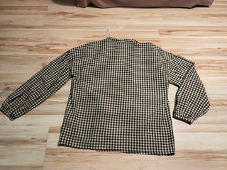 Zara a estrenar busa a cuadros con bordado