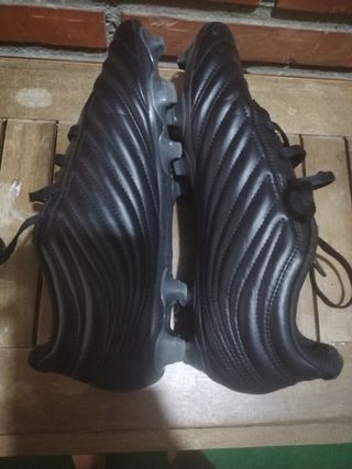 Botas de fútbol Adidas Negras