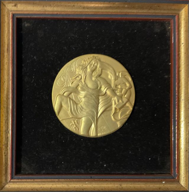 Salvador Dalí bassorilievo "La Poesia"