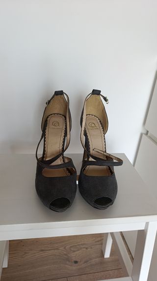 Zapatos de tacón Alex Silva grises talla 38