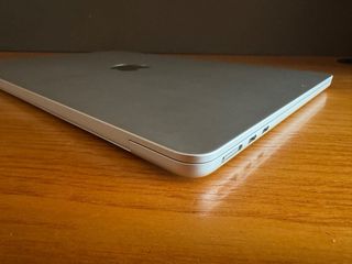 MacBook Air M3 512GB 16GB Plata Garantía Nov 2025