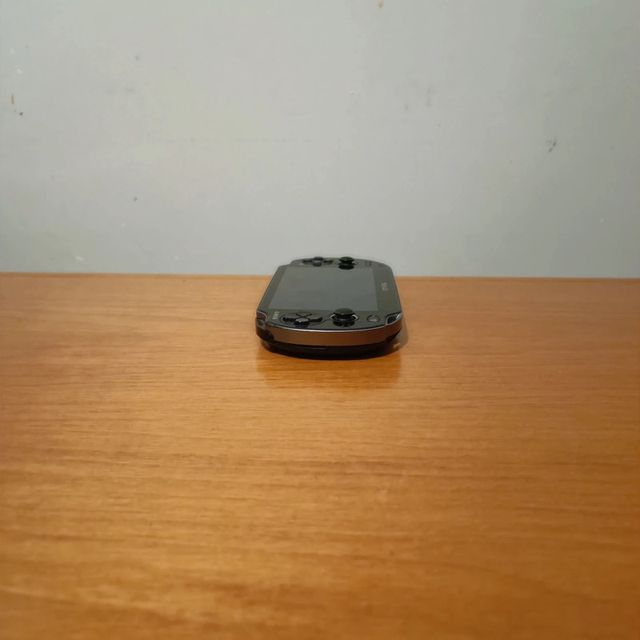 Sony PlayStation Vita + Custodia Rigida Blu