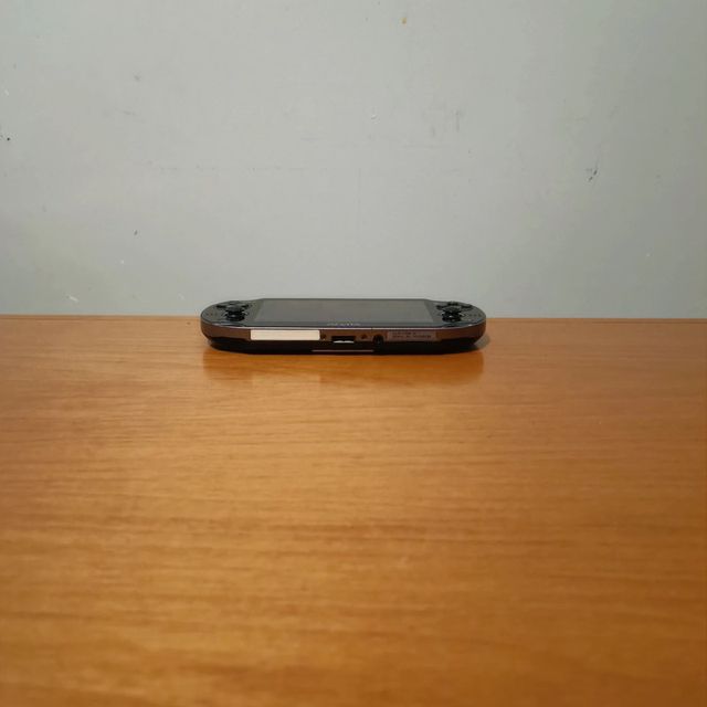 Sony PlayStation Vita + Custodia Rigida Blu