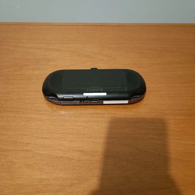 Sony PlayStation Vita + Custodia Rigida Blu