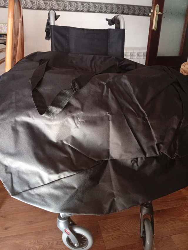 Silla de ruedas para personas mayores