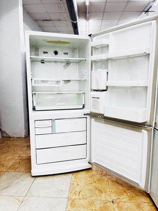 Nevera Samsung con despensador  Blanca
