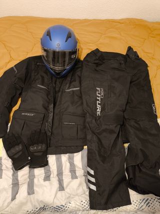 Conjunto Motorista Casco, Chaqueta, Pantalón, guan