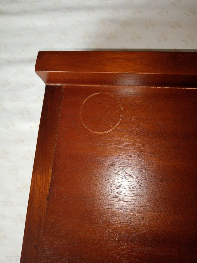 Estante Colonial de Madera