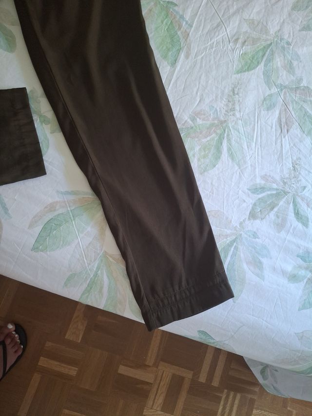 Pantalón verde oliva