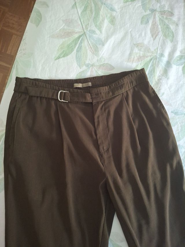 Pantalón verde oliva