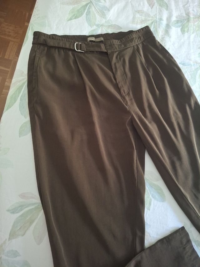 Pantalón verde oliva