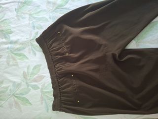 Pantalón verde oliva