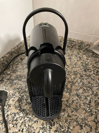 Cafetera Nespresso Delonghi Inissia Negra