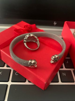 Conjunto de 2 pulseras y anillo 